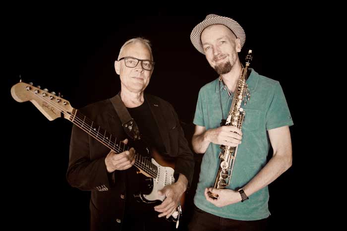 Intuitivt jazz-samspil mellem saxofonist Jakob Elvstrøm og guitarist Uffe Steen.